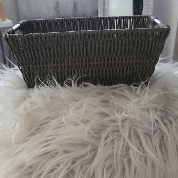Other - Woven Gray Basket🩶